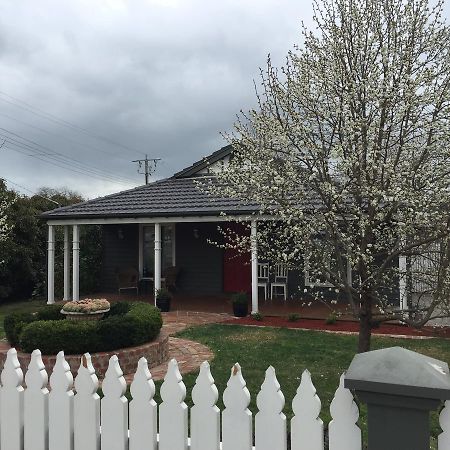 Pomegranate Guest House Healesville Dış mekan fotoğraf